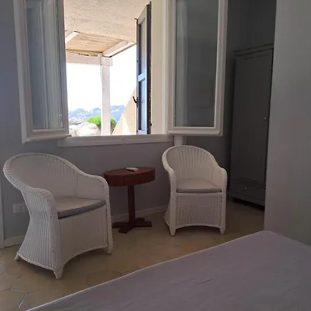 Apartamento Gli Oleandri- Luminoso Trilocale Vista Mare *