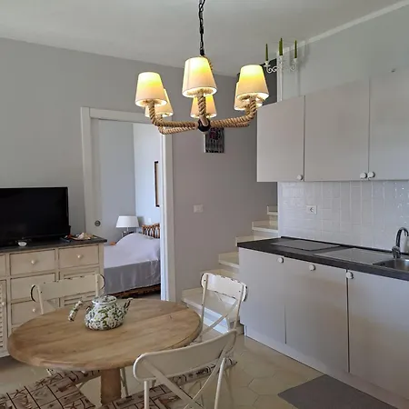 Gli Oleandri- Luminoso Trilocale Vista Mare Apartamento *