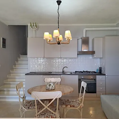 Gli Oleandri- Luminoso Trilocale Vista Mare Apartamento *