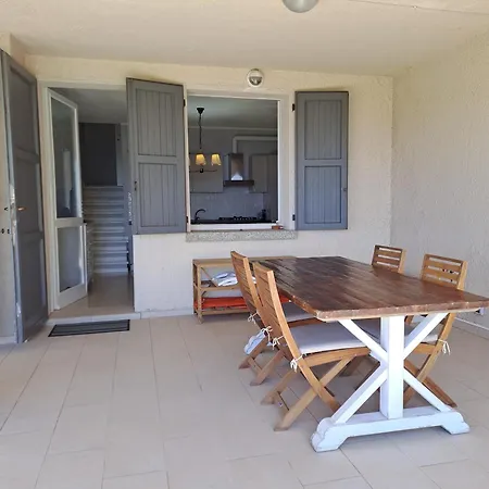 Apartamento Gli Oleandri- Luminoso Trilocale Vista Mare Santa Reparata